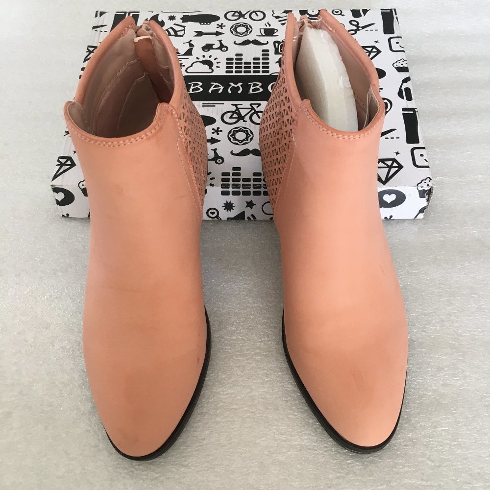 NWOT Beautiful Spring Short Boots